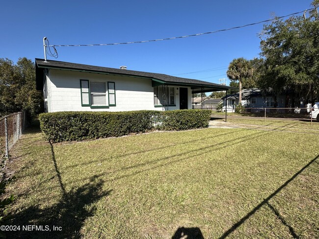 803 Crestwood St in Jacksonville, FL - Building Photo - Building Photo