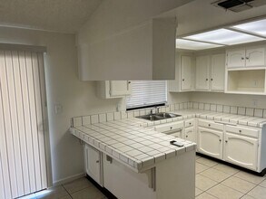 1300 Langston St in Bakersfield, CA - Building Photo - Building Photo