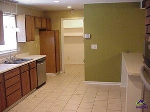 317 Gilchrist Dr in Warner Robins, GA - Building Photo - Building Photo