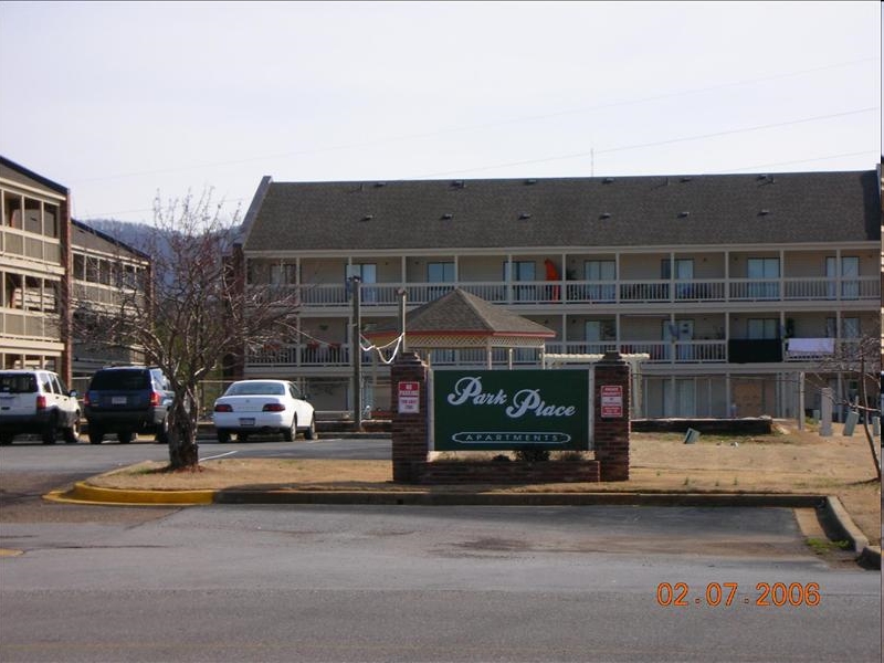 Park Place I , II, & III in Jacksonville, AL - Building Photo