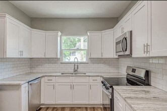 701 N Vermont Ave in Lakeland, FL - Building Photo - Building Photo