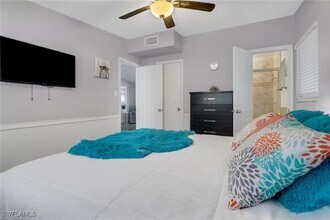 2047 Harbor Ln in Naples, FL - Building Photo - Building Photo