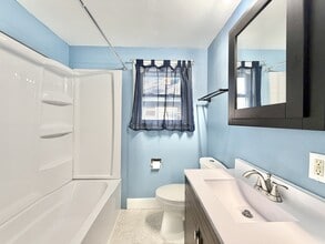 1616 Dewey Ave in Beloit, WI - Building Photo - Building Photo