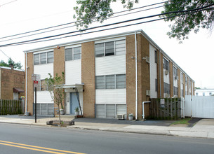 715 Chambers St in Trenton, NJ - Building Photo - Building Photo