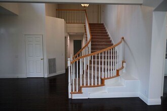 24589 Lola Ln in Santa Clarita, CA - Building Photo - Building Photo