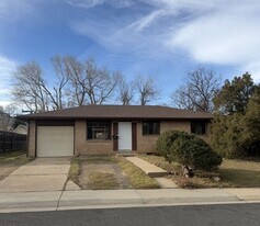 305 S 40th St in Boulder, CO - Building Photo