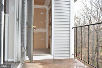 12121 Chaucer Ln in Woodbridge, VA - Building Photo - Building Photo