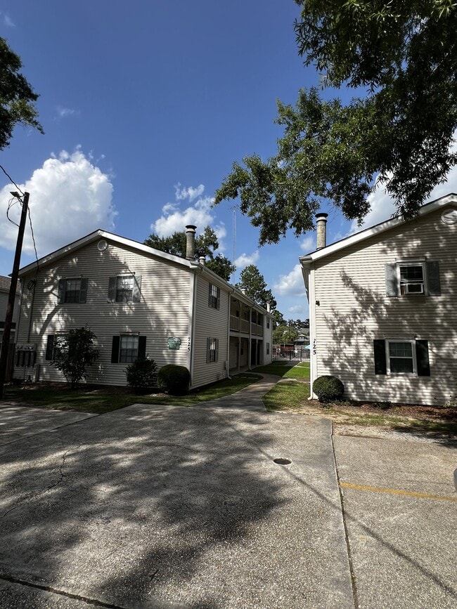 property at 725 Heavens Dr