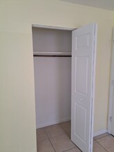 1021 Oaktree Ln in DeLand, FL - Building Photo - Building Photo