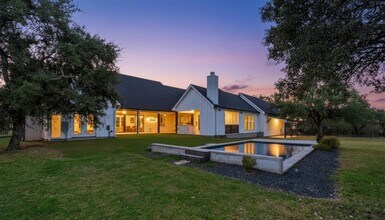 23937 Oscar Rd in Spicewood, TX - Building Photo - Building Photo