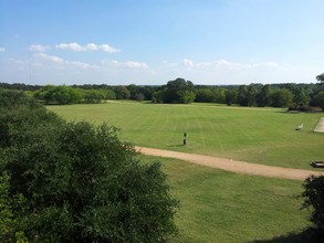 The Park at Monterey Oaks in Austin, TX - Foto de edificio - Building Photo