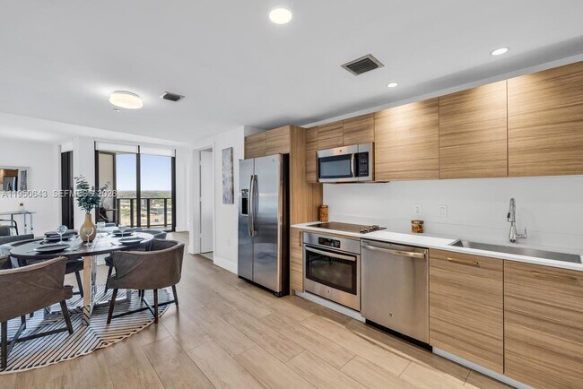 property at 121 NE 34th St