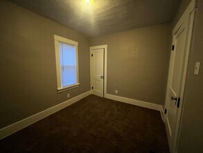 2506 Clara Ave in Fort Wayne, IN - Building Photo - Building Photo