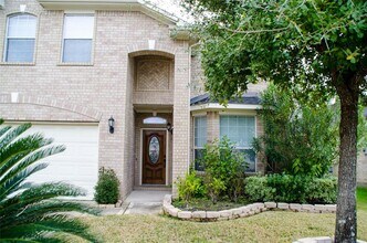 16323 Yabbie Dr in Sugar Land, TX - Building Photo - Building Photo