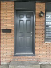 186 Queen St in Sarnia, ON - Building Photo - Building Photo