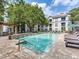 The Gael in Houston, TX - Building Photo