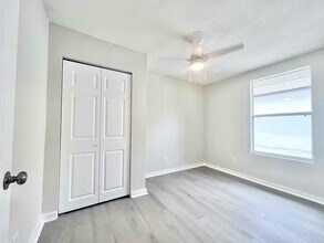 960 18th St S in St. Petersburg, FL - Building Photo - Building Photo