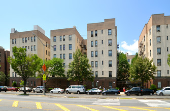 Roosevelt Gardens in Bronx, NY - Building Photo - Building Photo