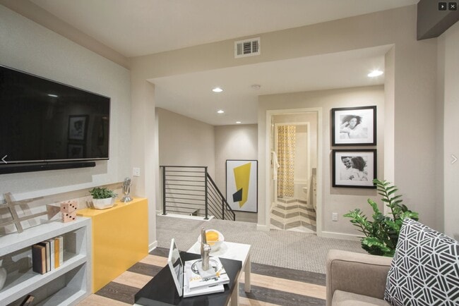 2058 Quartet Loop in Chula Vista, CA - Building Photo - Building Photo