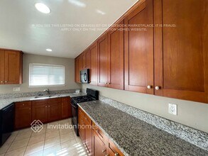 16455 Ludlow St in Los Angeles, CA - Foto de edificio - Building Photo