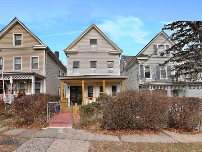 property at 115 Washington St