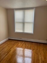 98 Kirtland St, Unit 98 Kirtland St Apt #1 in Lynn, MA - Building Photo