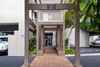 Birch Street Apartments in Honolulu, HI - Foto de edificio - Building Photo