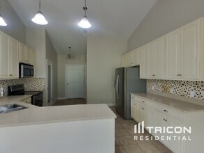 1125 Winter Lake Dr in Fenton, MO - Building Photo - Building Photo
