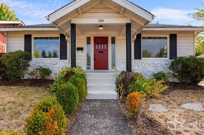 property at 3109 Grant St