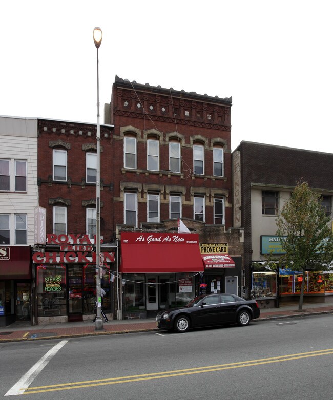 222 Main St