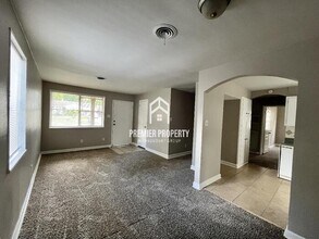 4572 Violet Ave in Memphis, TN - Building Photo - Building Photo