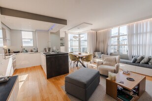 1800 Washington St in San Francisco, CA - Building Photo