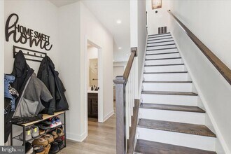 7810 Yona Ct in Glen Burnie, MD - Building Photo - Building Photo