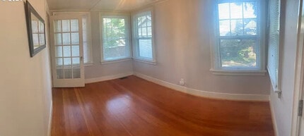 915 John Adams St in Oregon City, OR - Building Photo - Building Photo