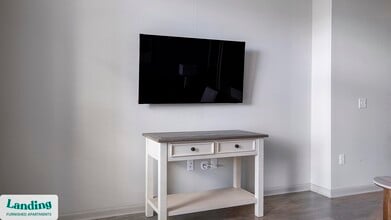 3505 W Sam Houston Pkwy S in Houston, TX - Building Photo - Building Photo