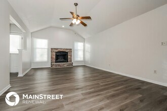 545 SE Ashton Ct in Lee's Summit, MO - Building Photo - Building Photo