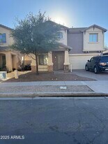 2014 S Falcon Dr in Gilbert, AZ - Building Photo