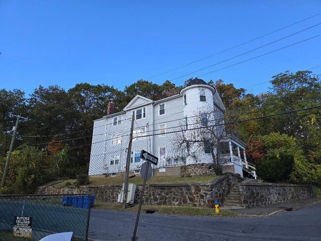 property at 197 Chestnut Ave