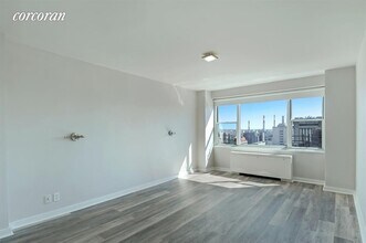 340 E 64th St-Unit -: 23A in New York, NY - Building Photo - Building Photo
