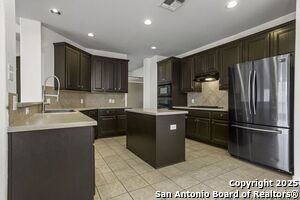 3415 Highline Tr in San Antonio, TX - Building Photo - Building Photo