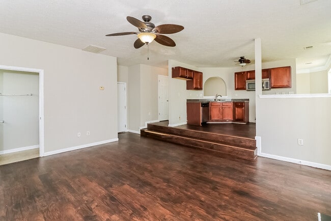 6865 Old Bethsaida Way in Riverdale, GA - Building Photo - Building Photo