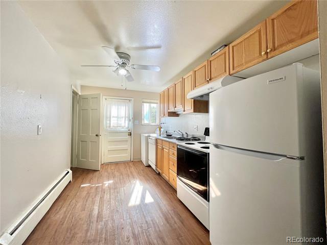2396 S Linden Ct in Denver, CO - Building Photo - Building Photo