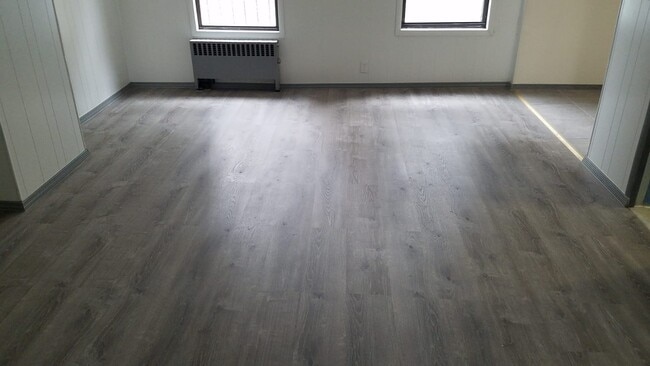 495 Grand St, Unit 3