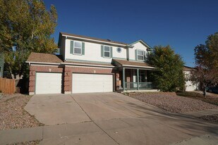 3411 MacGregor Dr in Colorado Springs, CO - Building Photo