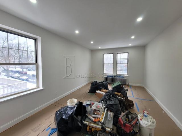 120-32 83rd Ave in Queens, NY - Building Photo