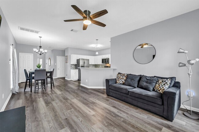 3925 Lowden St in Houston, TX - Building Photo - Building Photo