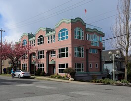 903 W 8th Ave in Vancouver, BC - Building Photo