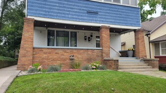 1019 Widdicomb Ave NW, Unit 2 in Grand Rapids, MI - Building Photo