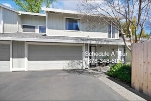 1138 Rivara Cir in Sacramento, CA - Building Photo