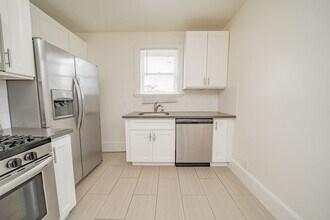 4056 Piedmont Ave in Oakland, CA - Building Photo - Building Photo